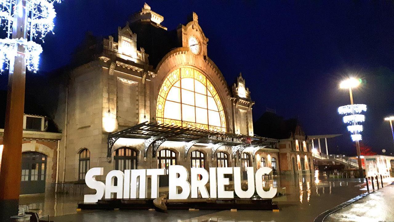 Maison Calme "Entre Terre Et Mer" - Proche Gare - Stationnement - Jardin Saint-Brieuc Exteriör bild